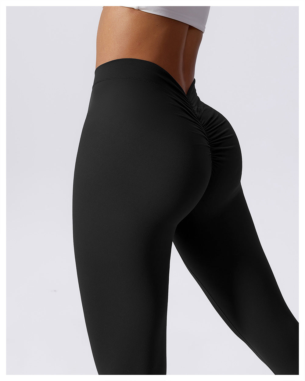 Pleated V-shaped Back Leggings